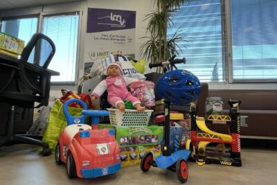 Jouets collectés au siège de LMV - Agrandir l'image 1 sur 6, fenêtre modale